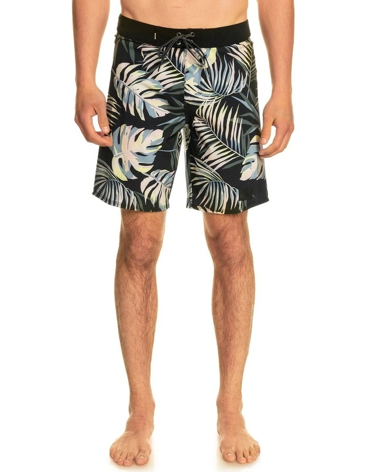 Quiksilver Highlite Arch 19" Boardshorts In Black 3 Quiksilver Highlite Arch 19" Boardshorts In Black