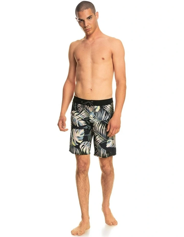 Quiksilver Highlite Arch 19" Boardshorts In Black 8 Quiksilver Highlite Arch 19" Boardshorts In Black - Image 6