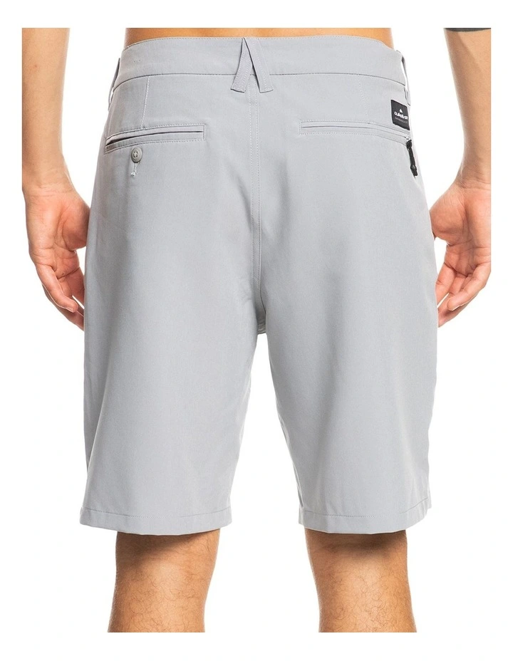 Quiksilver Ocean Union 20" Amphibian Boardshorts In Grey 6 Quiksilver Ocean Union 20" Amphibian Boardshorts In Grey - Image 4