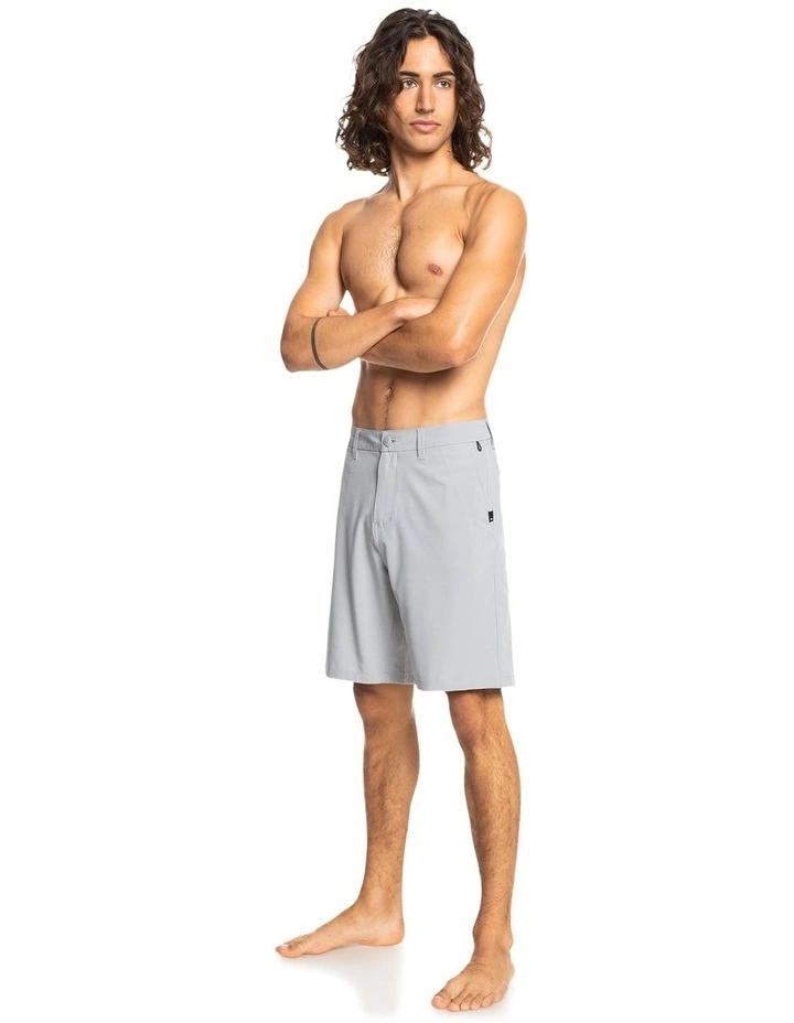 Quiksilver Ocean Union 20" Amphibian Boardshorts In Grey 7 Quiksilver Ocean Union 20" Amphibian Boardshorts In Grey - Image 5
