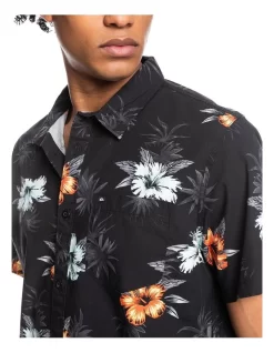 Quiksilver The Classic Short Sleeve Shirt In Black -Quiksilver 933868090 4 720x928