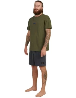 Quiksilver Mongrel T-Shirt In Grape Leaf -Quiksilver 933873130 6 720x928