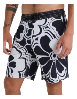 Quiksilver Throwback Print Boardshort In Black -Quiksilver 959047480 3 720x928