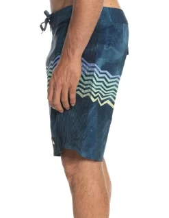 Quiksilver Highlite Arch 19" Boardshort In Insignia Blue 9 Quiksilver Highlite Arch 19" Boardshort In Insignia Blue -Quiksilver 959050900 2 720x928
