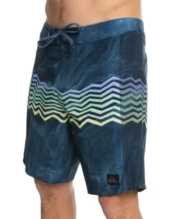 Quiksilver Highlite Arch 19" Boardshort In Insignia Blue 11 Quiksilver Highlite Arch 19" Boardshort In Insignia Blue -Quiksilver 959050900 4 720x928