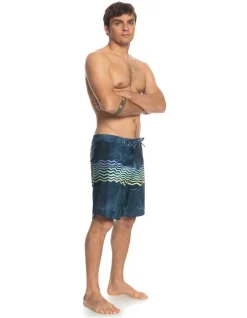 Quiksilver Highlite Arch 19" Boardshort In Insignia Blue 13 Quiksilver Highlite Arch 19" Boardshort In Insignia Blue -Quiksilver 959050900 6 720x928