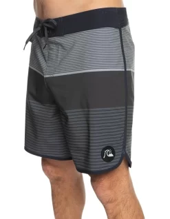 Quiksilver Surfsilk Tijuana 18" Boardshort In Black -Quiksilver 959051710 2 720x928