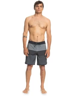 Quiksilver Surfsilk Tijuana 18" Boardshort In Black -Quiksilver 959051710 4 720x928