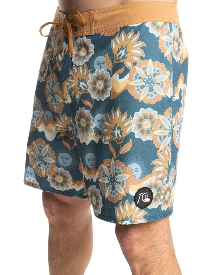 Quiksilver Hempstretch 69 18" Boardshort Brown/Muti 4 Quiksilver Hempstretch 69 18" Boardshort Brown/Muti - Image 2
