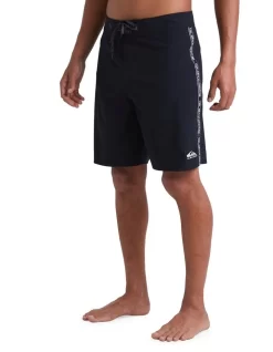 Stab X Quiksilver Surfsilk 18" Boardshort In Black -Quiksilver 959116960 2 720x928