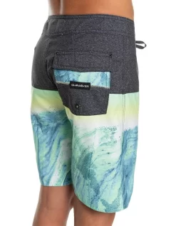 Quiksilver Everyday Panel 17" Boardshort In Green Ash -Quiksilver 959269780 3 720x928