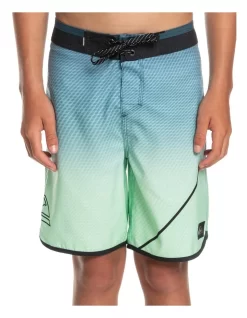Quiksilver Everyday New Wave 17" Boardshort In Green Ash