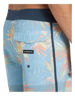 Quiksilver Highlite Scallop 19" Boardshorts In Sky Blue 10 Quiksilver Highlite Scallop 19" Boardshorts In Sky Blue -Quiksilver 977981230 4 720x928