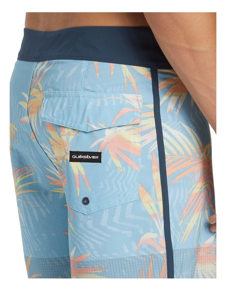 Quiksilver Highlite Scallop 19" Boardshorts In Sky Blue 6 Quiksilver Highlite Scallop 19" Boardshorts In Sky Blue - Image 4