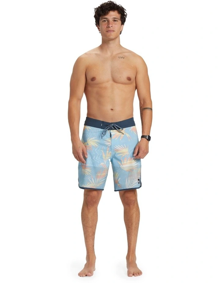 Quiksilver Highlite Scallop 19" Boardshorts In Sky Blue 7 Quiksilver Highlite Scallop 19" Boardshorts In Sky Blue - Image 5