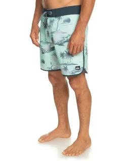 Quiksilver Surfsilk Scallop 18" Boardshorts In Green 9 Quiksilver Surfsilk Scallop 18" Boardshorts In Green -Quiksilver 977982040 3 720x928