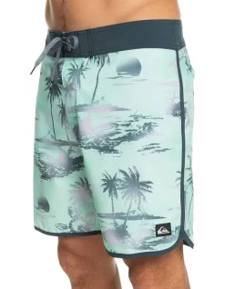 Quiksilver Surfsilk Scallop 18" Boardshorts In Green 10 Quiksilver Surfsilk Scallop 18" Boardshorts In Green -Quiksilver 977982040 4 720x928