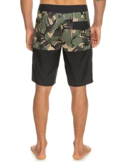 Quiksilver Everyday Division 20" Boardshorts In Black -Quiksilver 977982850 2 720x928