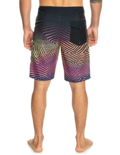 Quiksilver Everyday Warp Fade 20" Boardshorts In Black -Quiksilver 977983030 2 720x928