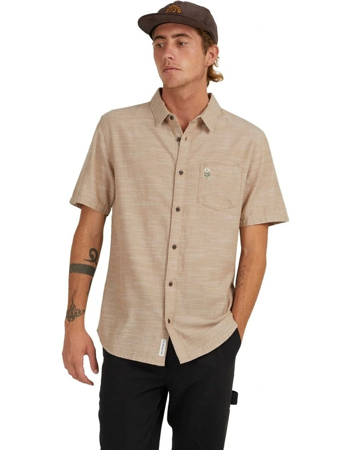 Quiksilver No Lines Shirt Short Sleeve Shirt In Brown 3 Quiksilver No Lines Shirt Short Sleeve Shirt In Brown