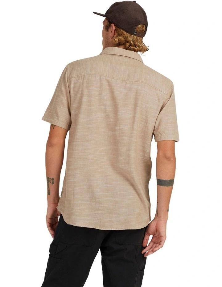 Quiksilver No Lines Shirt Short Sleeve Shirt In Brown 4 Quiksilver No Lines Shirt Short Sleeve Shirt In Brown - Image 2