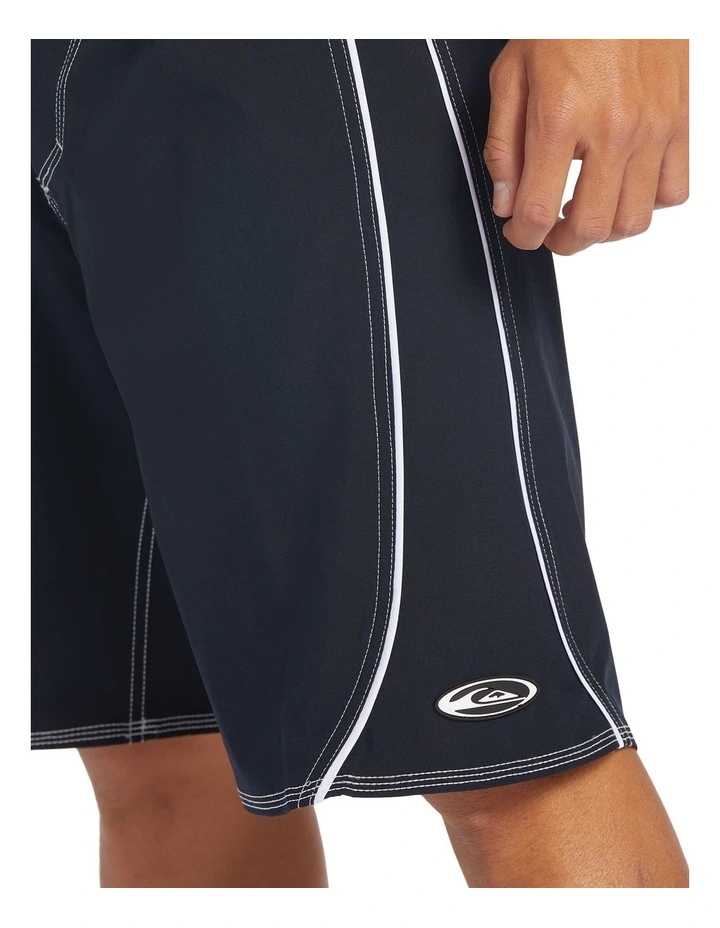 Quiksilver Surfsilk 99 Boardshorts In Black 6 Quiksilver Surfsilk 99 Boardshorts In Black - Image 4